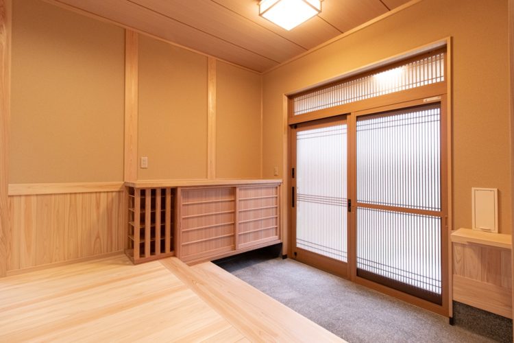 「自然素材」と「自社大工」